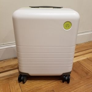 Drunk Elephant 4.0 Trunk Monos Luggage